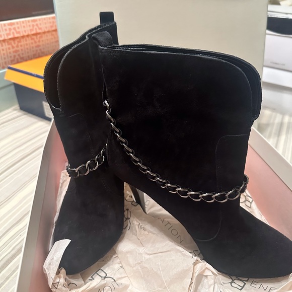 BCBG Dressy Black Suede Boots with Chain Detail - Picture 2 of 3